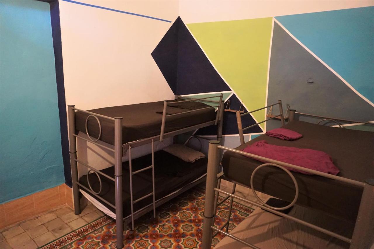 Akasha Hostel Mérida Esterno foto